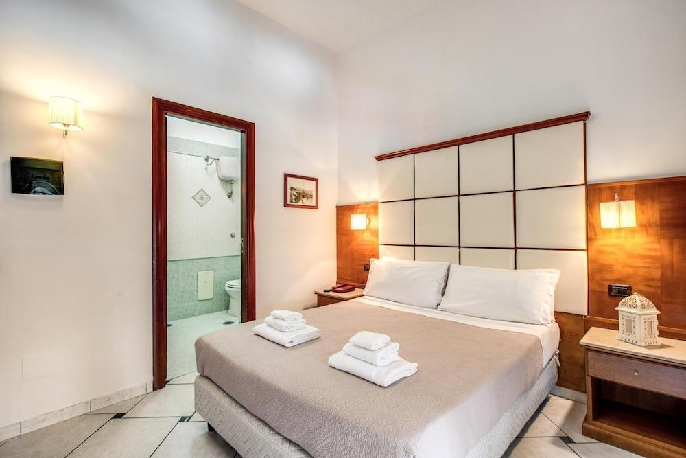 Garibaldi Suite Nápoly Kültér fotó